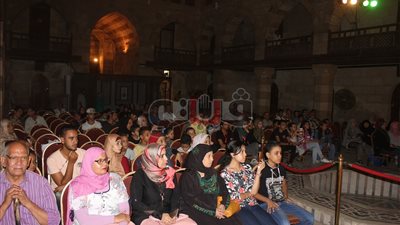 بالصور.. أحمد عواض يشهد عرض «العفاريت» بوكالة الغوري