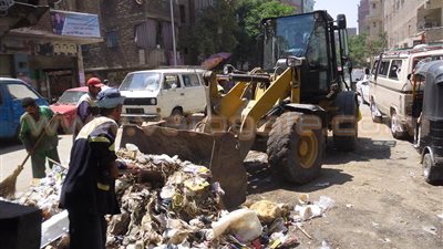 بالصور.. رفع 35 ألف طن مخلفات من شوارع وحدائق الجيزة خلال العيد