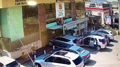 بالفيديو.. لحظة نجاة عائلة من حادث مروع بلبنان