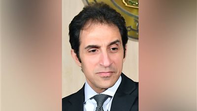 متحدث الرئاسة يستعرض افتتاحات السيسي لمشروعات قومية بالصعيد (فيديو)