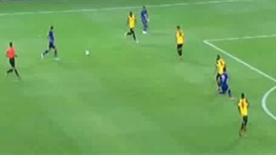 الهلال السعودي يفوز أمام الشباب العمانى 1/0 (فيديو)