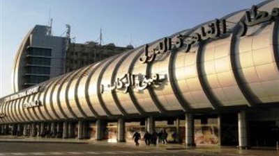 مطار القاهرة يستقبل شحنة نظائر مشعة لعلاج السرطان