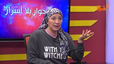 زوجة هشام عبد الله تهاجم الإخوان: «اللي يواجههم بالحقيقة يبقى عدوهم»