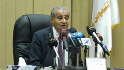 وزير التموين: ندرس إنشاء فروع للسلع المدرسية بالمجمعات الاستهلاكية