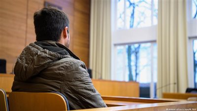 كيف يكشف قضاة ألمانيا كذب طالب اللجوء؟