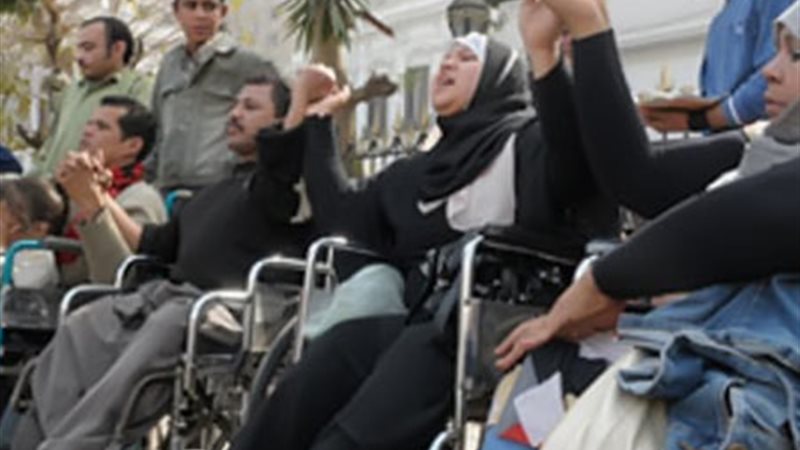 حقوق الانسان يطالب