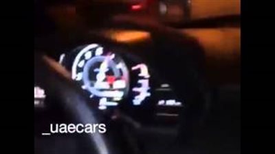 بالفيديو.. «تويوتا لاندكروزر» تهزم «لمبرجيني افينتادور» في سباق