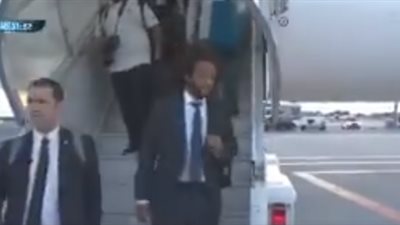 بعثة ريـال مدريد تصل إستونيا لمواجهة أتلتيكو بالسوبر الأوروبي (فيديو)