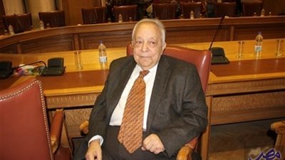 «الملابس الجاهزة»: تقييد الاستيراد يمنح فرصة أكبر لتهريب البضائع