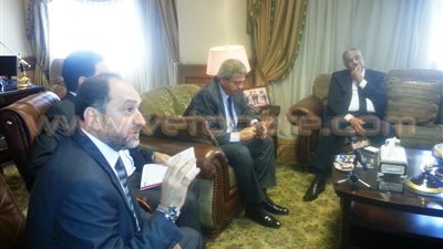 بالصور.. وزير الرياضة يجتمع بـ«البدري» لمناقشة استعدادات المنتخب الأوليمبي