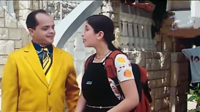 «هنيدي» يشبه طلاب الجامعات بـ «خلف» ويعلق: «الدفعة الجديدة»