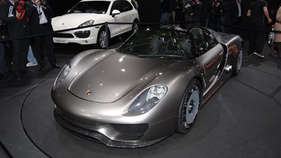 جمارك السيارة «بورش 918 سبايدر» الواردة من السعودية