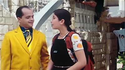 «تويتر» يحتفل بـ«الدفعة الجديدة».. محمد هنيدي ينشر صورا من فيلم «صعيدي في الجامعة الأمريكية».. «فاروق»: «أول يوم في الجامعة مسرحية هزلية».. «دينا