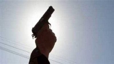 4 أشخاص يطلقون النيران على مفتش بسبب رفضهم زواجه من أرملة بسوهاج