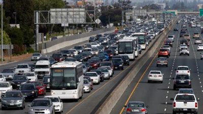 منظمة السلامة تعلن عن مخاطر بأنظمة القيادة الذاتية