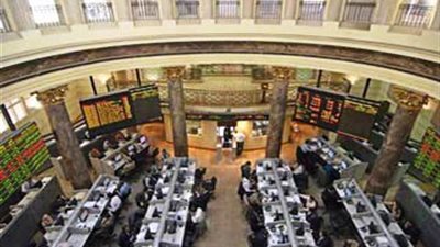 الضغوط البيعية تهوي بالبورصة ورأسمالها يخسر 560 مليون جنيه
