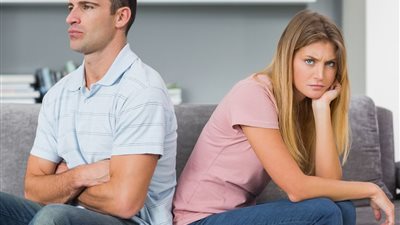 4 أدوات تجميل يكرهها الرجل في المرأة