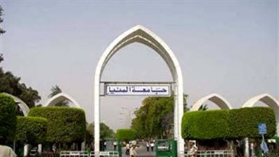 حملة توعية لطلاب الجمعية العلمية بصيدلة المنيا ضد السكر