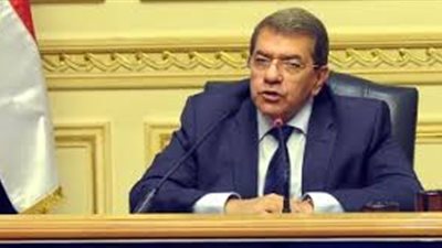 وزير المالية لـ«بلومبرج»: طرح أول سندات باليورو نوفمبر المقبل