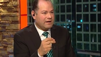 نشأت الديهي يقدم برنامجا جديدا على 