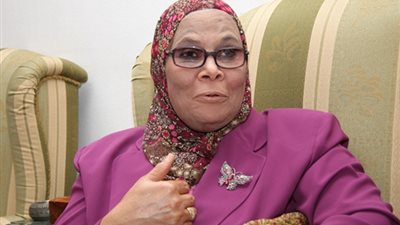 آمنة نصير: الشباب يستغلون الفتيات ويخدعونهن بالزواج العرفي