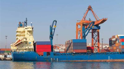 ميناء الدخيلة يستقبل شحنة قمح أمريكية الثلاثاء المقبل