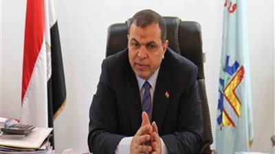 «القوى العاملة» تحذر المعلمين المصريين من عقود العمل الوهمية بالكويت