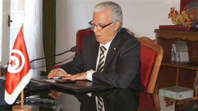 وزير العدل التونسي يدافع عن حق «اللواط والمساحقة»
