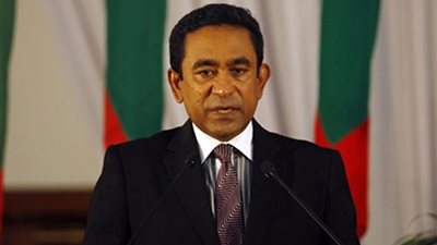 نجاة رئيس المالديف من محاولة اغتيال بعد تفجير زورقه