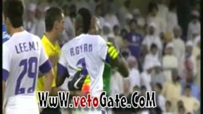 بالفيديو.. خناقة بين لاعبي العين والهلال بدوري أبطال آسيا