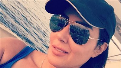 «سمية الخشاب» تشعل «إنستجرام» بصورة جديدة