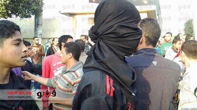 الأمن يطلق الخرطوش وقنابل الغاز لتفريق متظاهرى الشرقية