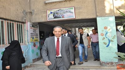 وزير التعليم يتفقد مدارس إمبابة والعجوزة