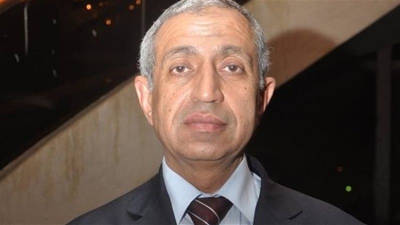 الدكتور إسماعيل عبدالغفار
