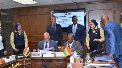 تفاصيل التعاون المصري الغاني في مجال الطيران.. مصر للطيران توقع عقدًا لإنشاء مركز لصيانة الطائرات بغانا.. وفد رفيع المستوى يتفقد مطار العاصمة الإدارية.. واستهداف عملاء جدد للشركة الوطنية الأبرز