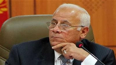 محافظ بورسعيد يخفض الحد الأدنى للقبول بالثانوية العامة لـ220 درجة