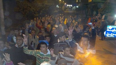أهالي دمياط يفضون مسيرة لأنصار 