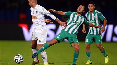 تعادل سلبي بين الرجاء ومينيرو في الشوط الأول من نصف نهائي المونديال