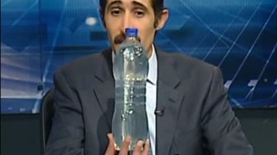 بالفيديو..«الجلاد» يحرج مسئولا ويطالبه بالشرب من مياه «الحنفية»