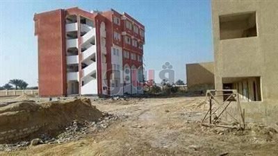 شكوى أولياء أمور مدرسة الخمسين بالفيوم من تقاعس الأبنية التعليمية