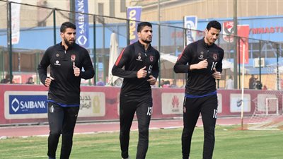 مران قوي لحراس الأهلي قبل مواجهة الترجي التونسي