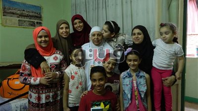 «يا رايحين للنبي».. حلم الحاجة فاطمة يتحقق بعد السبعين (قصة مصورة)