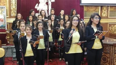 15 صورة ترصد احتفالات نهضة العذراء بمطرانية قنا للأرثوذكس