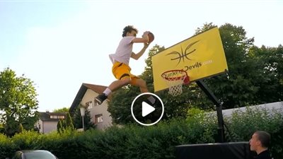 بالفيديو.. أشخاص يتعرضون لمواقف محرجة بسبب كرة السلة