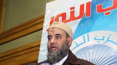 مخيون: نرفض الاستفتاء على شرعية 