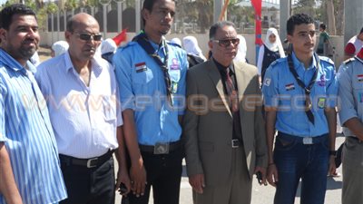 بالصور.. قيادات جنوب سيناء يضعون إكليل الزهور على النصب التذكاري