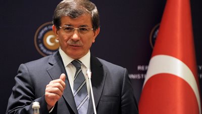 أحمد أوغلو: تركيا تدعو الدول الصديقة لمحاربة الإرهاب