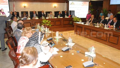 بالصور.. محافظ الجيزة: تنفيذ مشروع محو الأمية بـ42 قرية