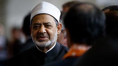 رئيس الوزراء يهنئ شيخ الأزهر بمناسبة حلول عيد الأضحى