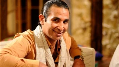 أحمد سعد: «عقلك في راسك» تجربتي الاحترافية الأولى على خشبة المسرح